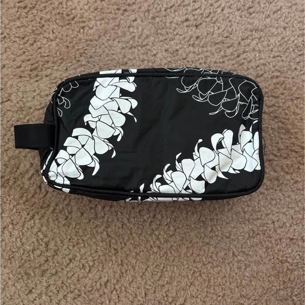 ALOHA Collection Dopp Kit